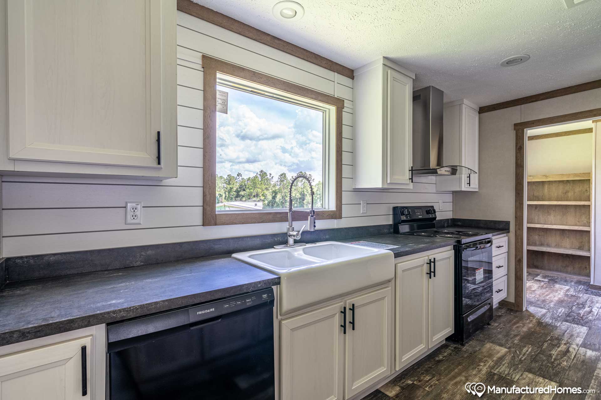 The Peach The Kingsland 30PCH28563AH Mobile Homes For Sale Showcase